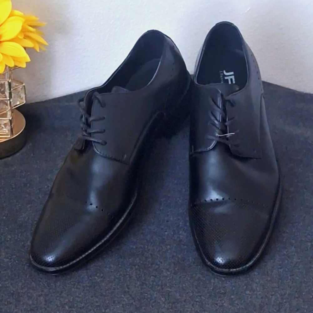 JF J.Ferrar Mens Black dress shoes